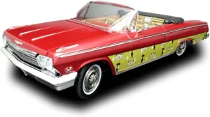 AMT 1962 Chevy Impala Convertible 1:25 Scale Model Kit