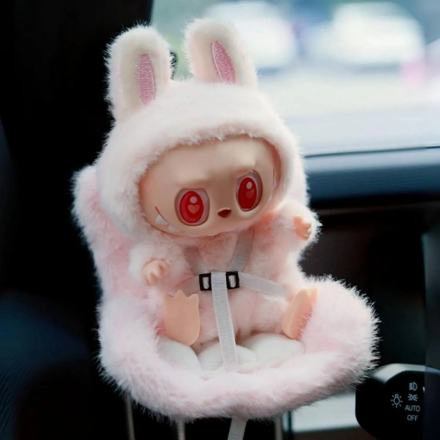 Car Seat for Labubu Dolls with Soft Furry Cushion, Air Vent Clip and Desktop Stand, Cute and Functional Car Ornament for Labubu Fans and Doll Collectors (Pink)
