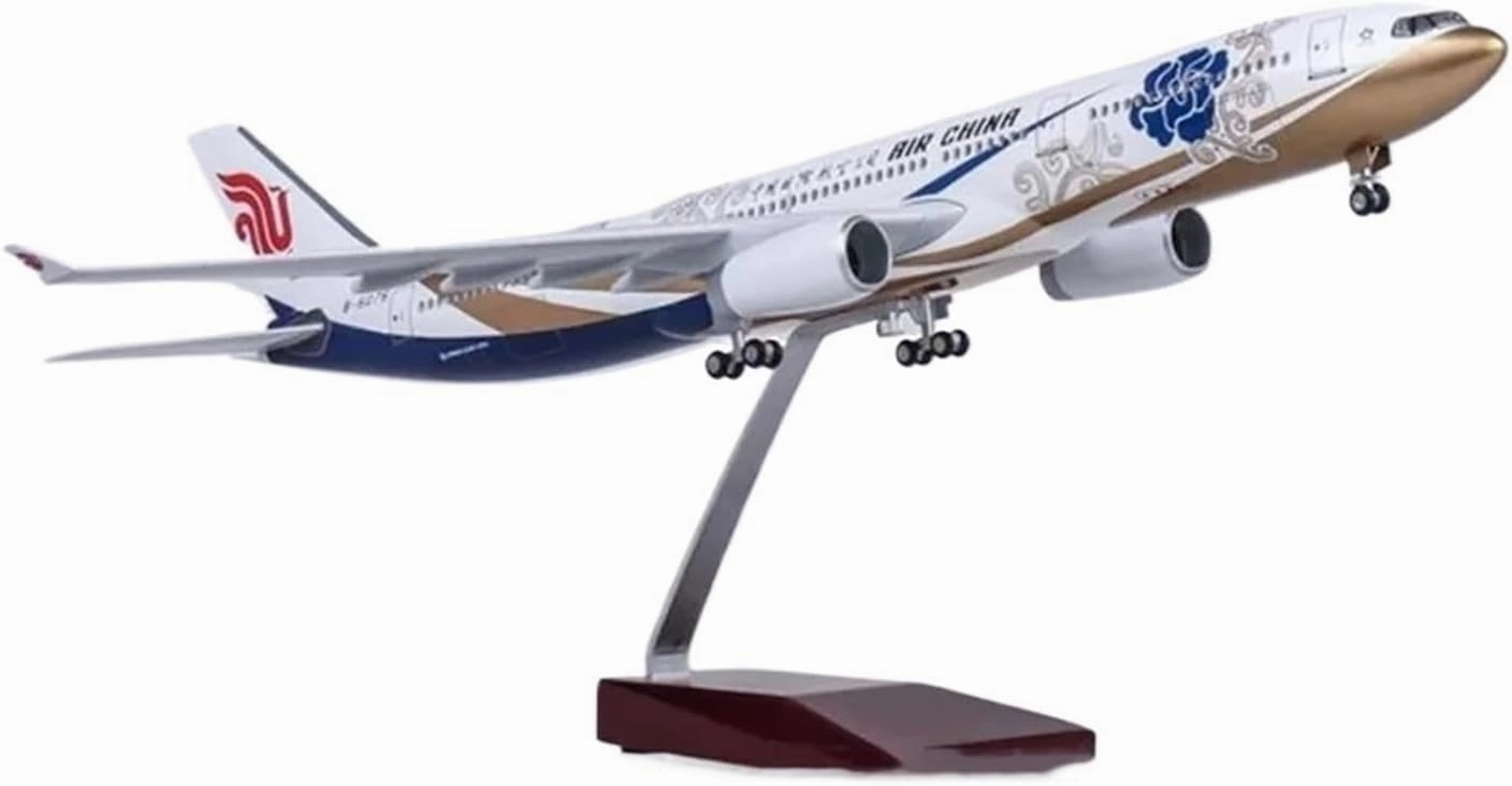 Diecast Plane Model 1:135 Scale for A330 Resin die-Casting Airplane Model with Light and Wheel for Collection (with Light)