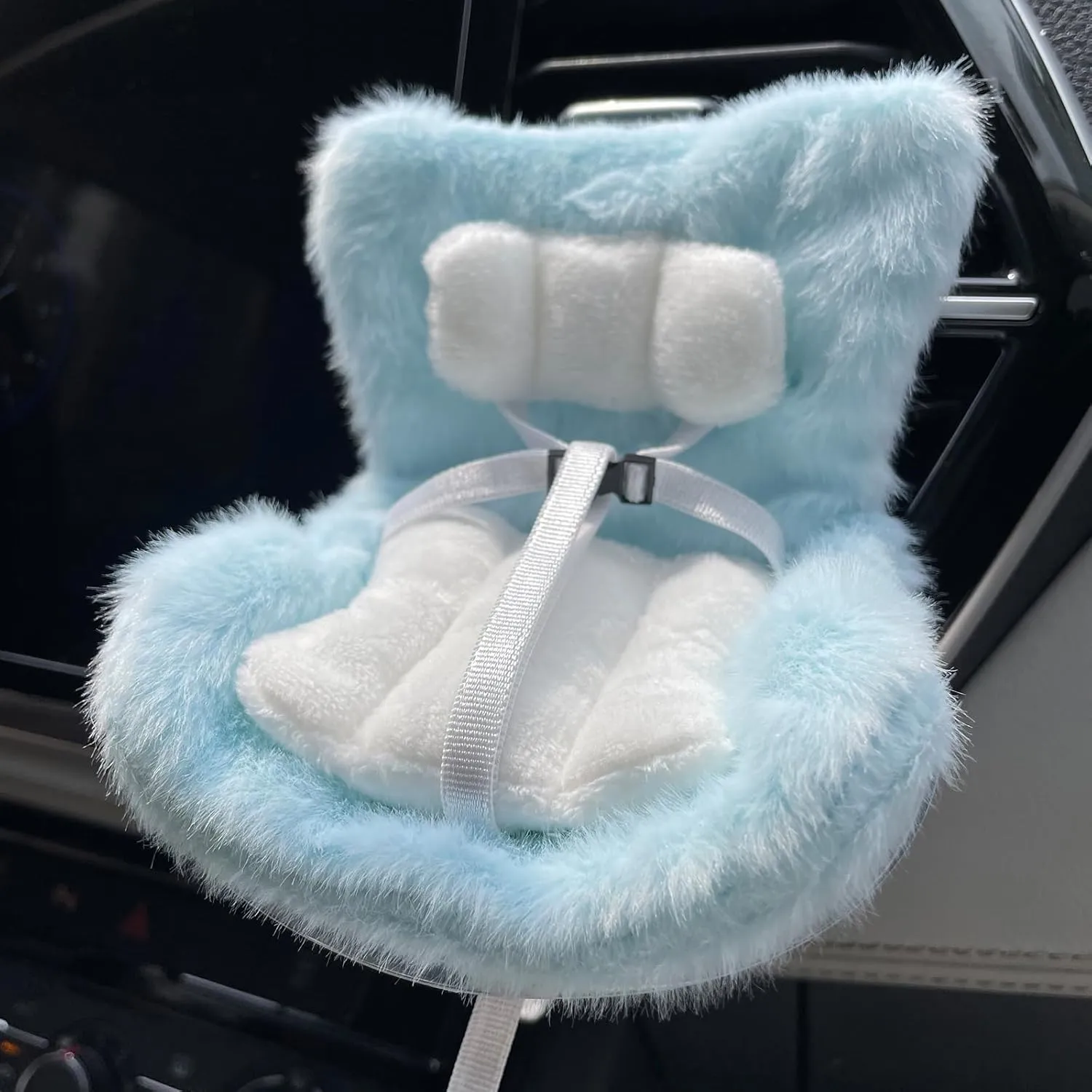 Doll Car Seat with Soft Furry Cushion for 10-17cm Dolls, Clips onto Car Air Vent, Includes Seat Leg for Desktop Display