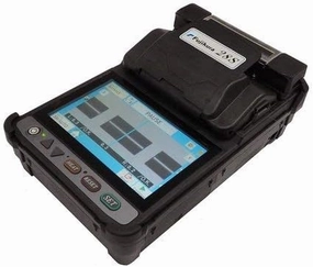 Fujikura New Model FSM-28S V-groove Alignment Welding Fusion Splicer with CT-08 Cleaver and other accessories.