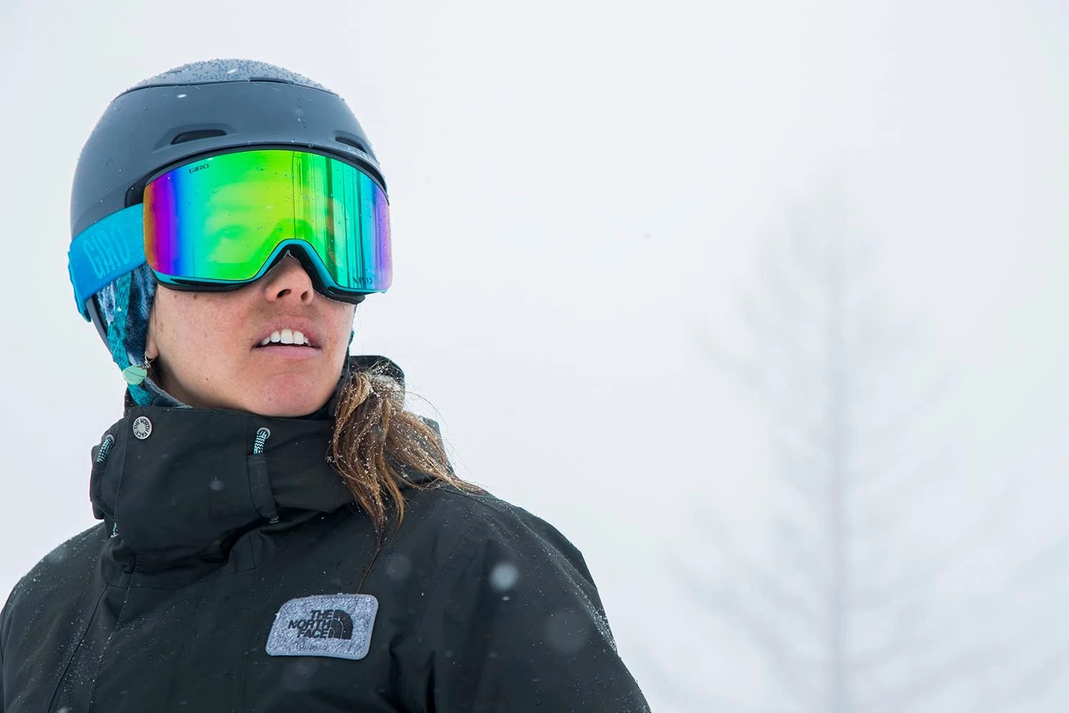 Giro Stellar MIPS Ski Helmet - Snowboard Helmet for Women & Youth - Conform Fit Technology