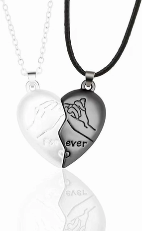 Hook Hand Necklace Magnetic Necklace Heart-Shaped Magnetic Pendant Magnet Matching Couple Necklaces Forever Necklaces Creative Jewelry Gifts Men Women
