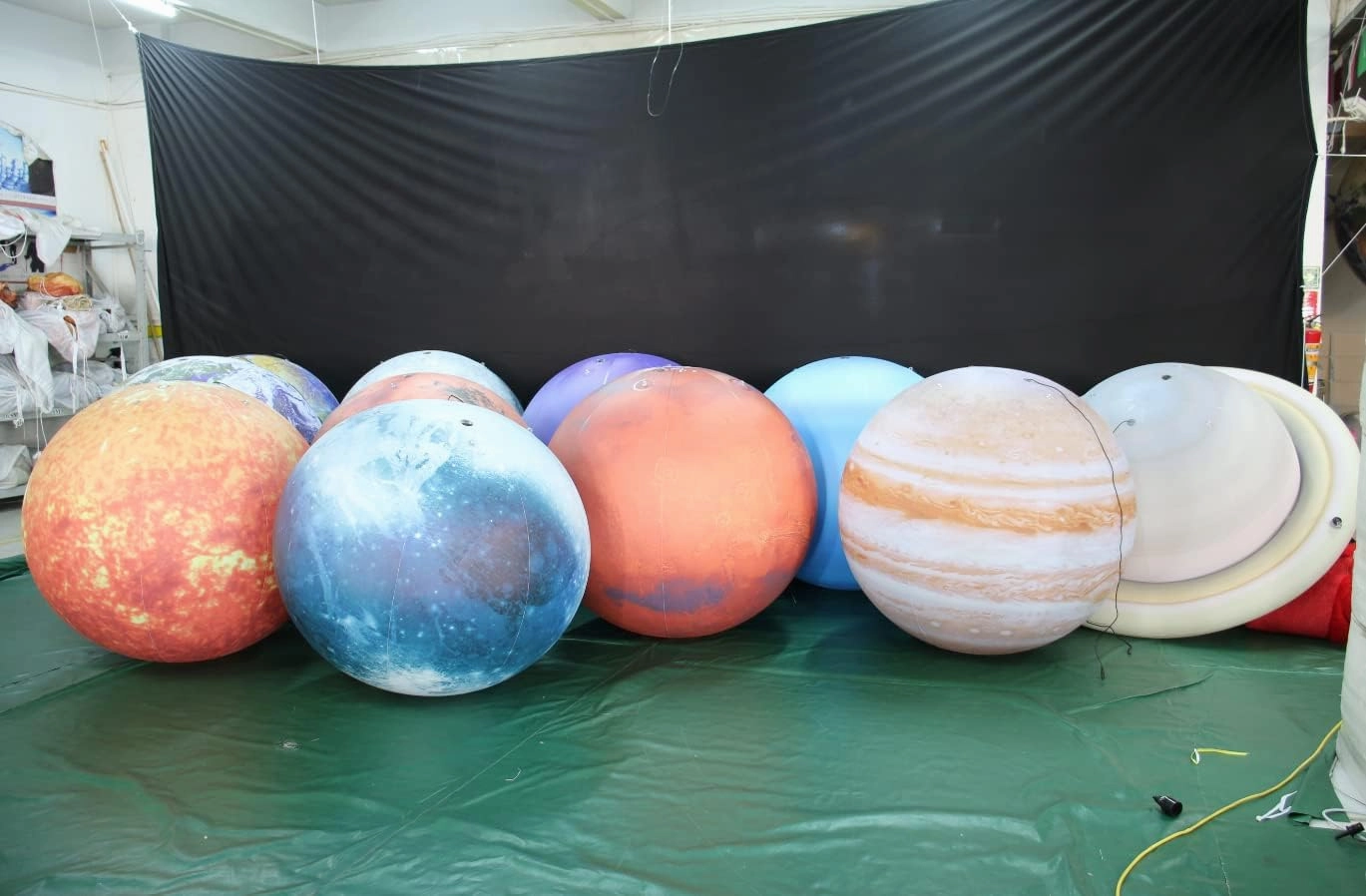 Inflatable Space Planets Solar System Set- 8 Planets  Pluto Sun and Moon-11 Pieces, Astronomy for Education Galaxy Space Theme Party Decoration (11 Balloons, 40 inches)