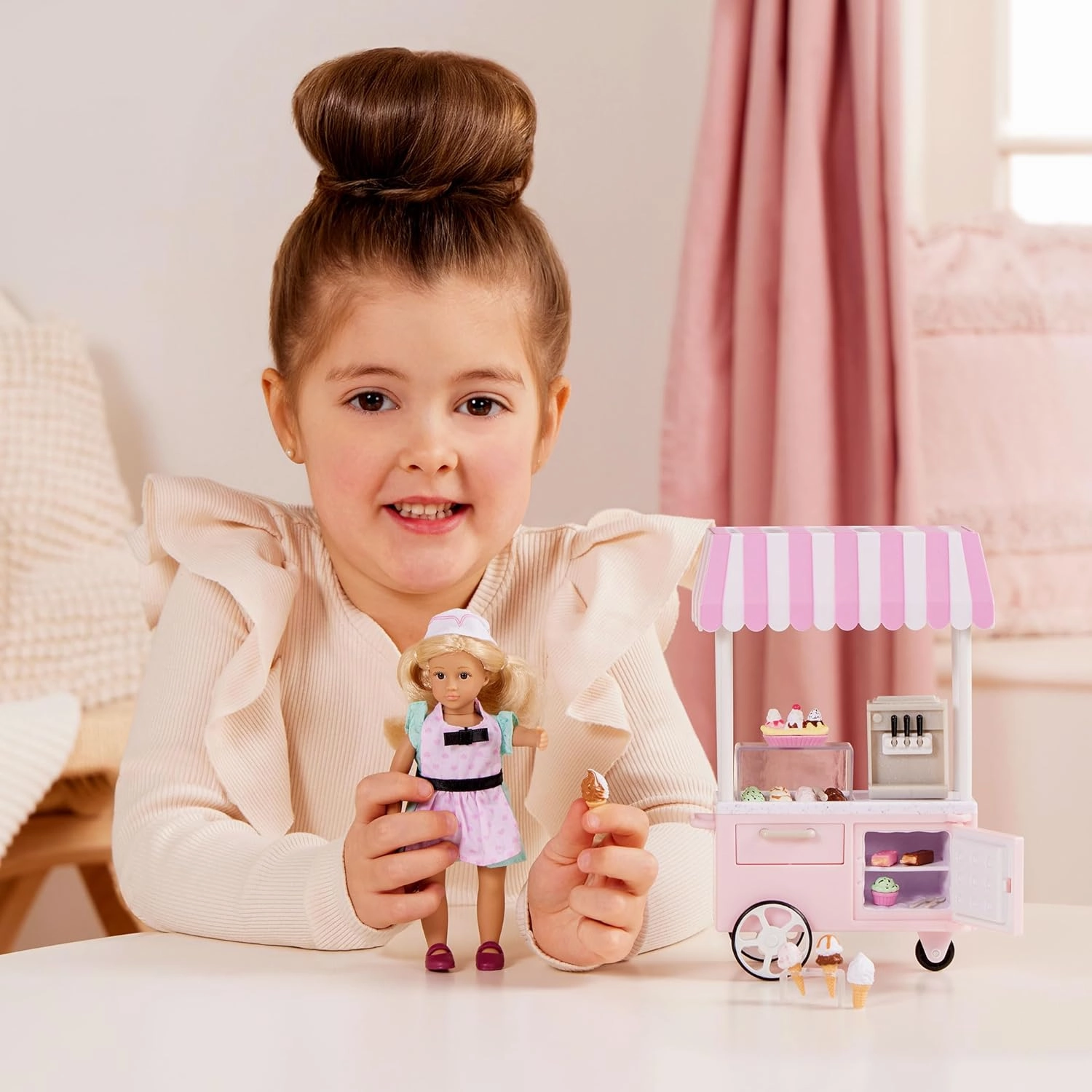 Lori – Mini Doll & Ice Cream Cart – Clothes & Ice Cream Accessories for 6-inch Dolls – Ice Cream Scoops, Cones, Soft Serve, Popsicles – Toys for Kids – 3 Years   – Evelina's Ice Cream Cart