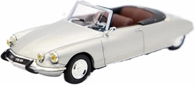 Metal Vehicles Toys 1/43 for Citroen DS 19 1965 Cabriolet Alloy Car Model Collection Ornaments Furniture Decoration Home Or Office Décor