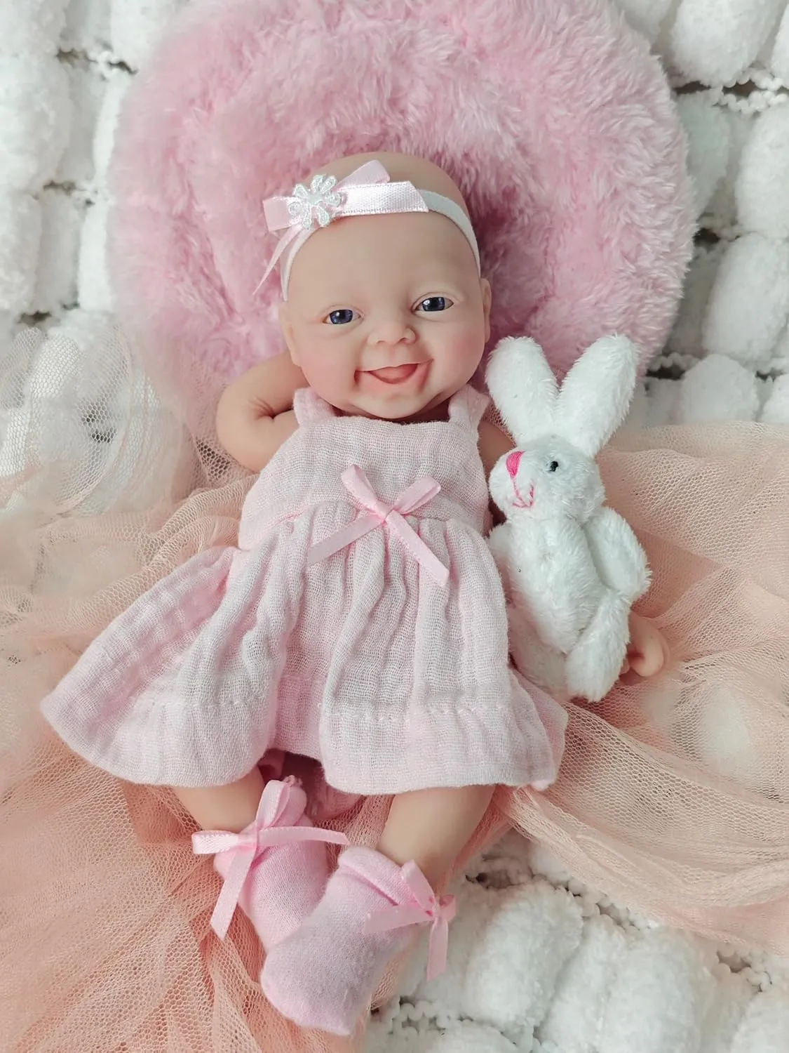 Mini Silicone Reborn Baby Doll 7 Inch Full Body Silicone Realistic Newborn Babies Cute Baby Girl Eyes Open The Look Real Soft Anti Stress Doll