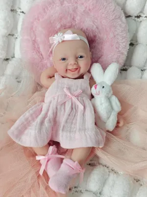 Mini Silicone Reborn Baby Doll 7 Inch Full Body Silicone Realistic Newborn Babies Cute Baby Girl Eyes Open The Look Real Soft Anti Stress Doll