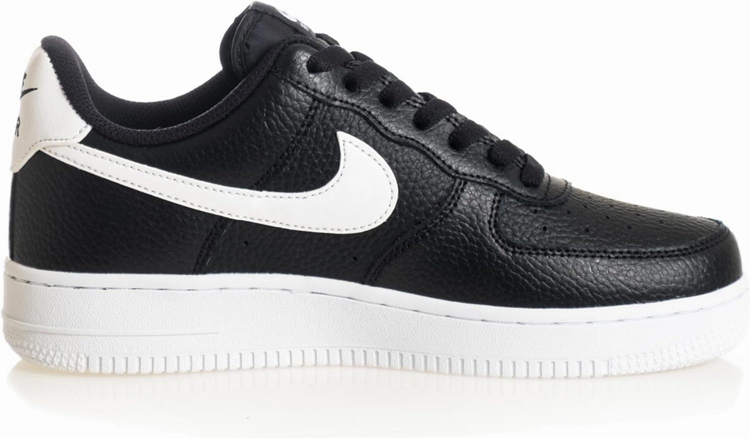 Nike Men's Basketball Shoe