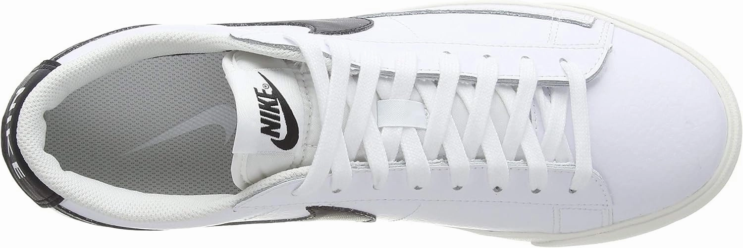 Nike Men's Classic Basketball Shoe