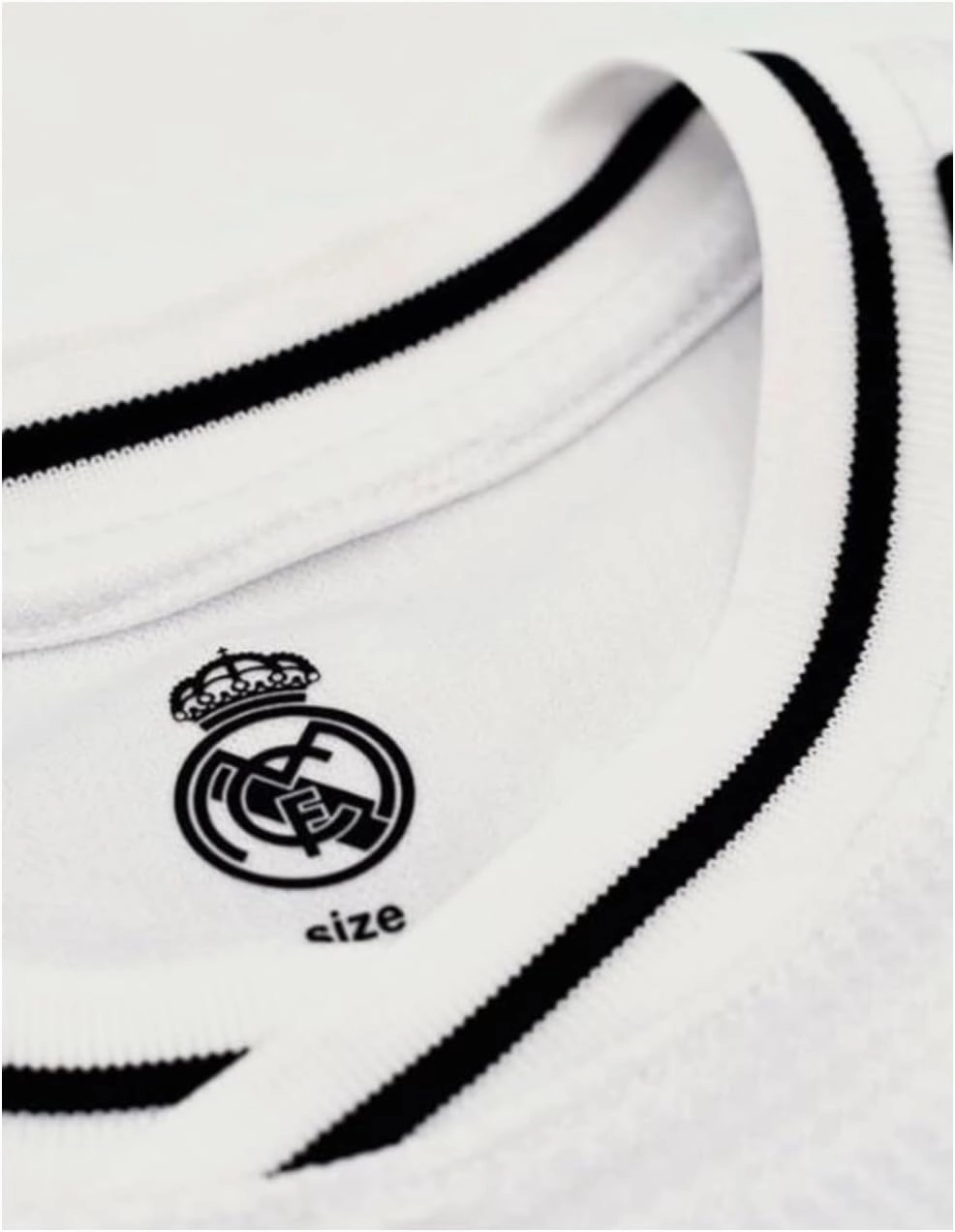 Real Madrid Jersey. Real Madrid Home Shirt 24/25 Vini JR 7#. 100% Polyester. Classic fit. Official RM Soccer Jersey.