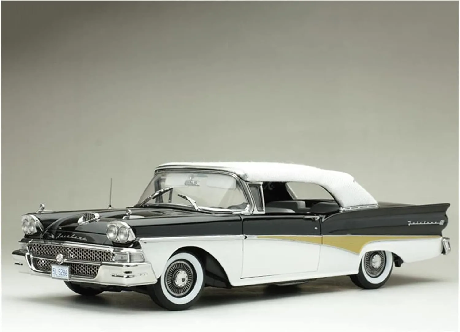 Resin Car Vehicle Model Fit for Ford Fairlane 500 1958 1 18 Classic Luxury Coupe Alloy Car Model Boutique Collectibles Ornaments Festive Deluxe Gift