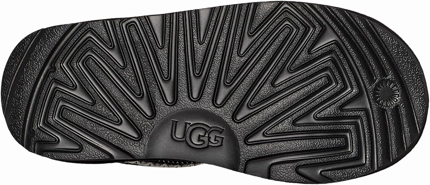 UGG Unisex-Child K Classic Mini Crescent Fashion Boot
